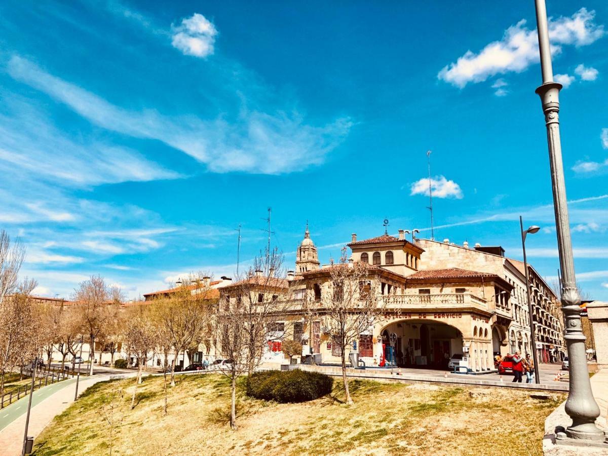 סלאמנקה Apartamento Reyes De Espana / Free Parking & Wi Fi מראה חיצוני תמונה